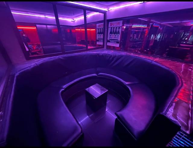 BUSINESS FOR SALE IN SPRINGS CENTRAL